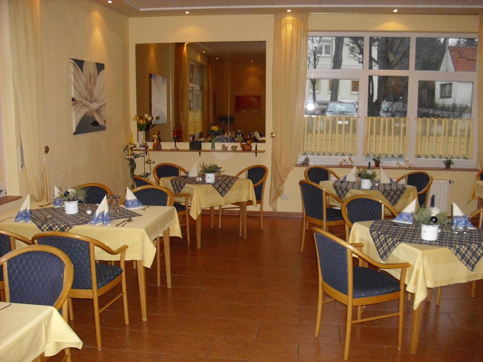Hotel Bueraner Hof Melle Bagian luar foto