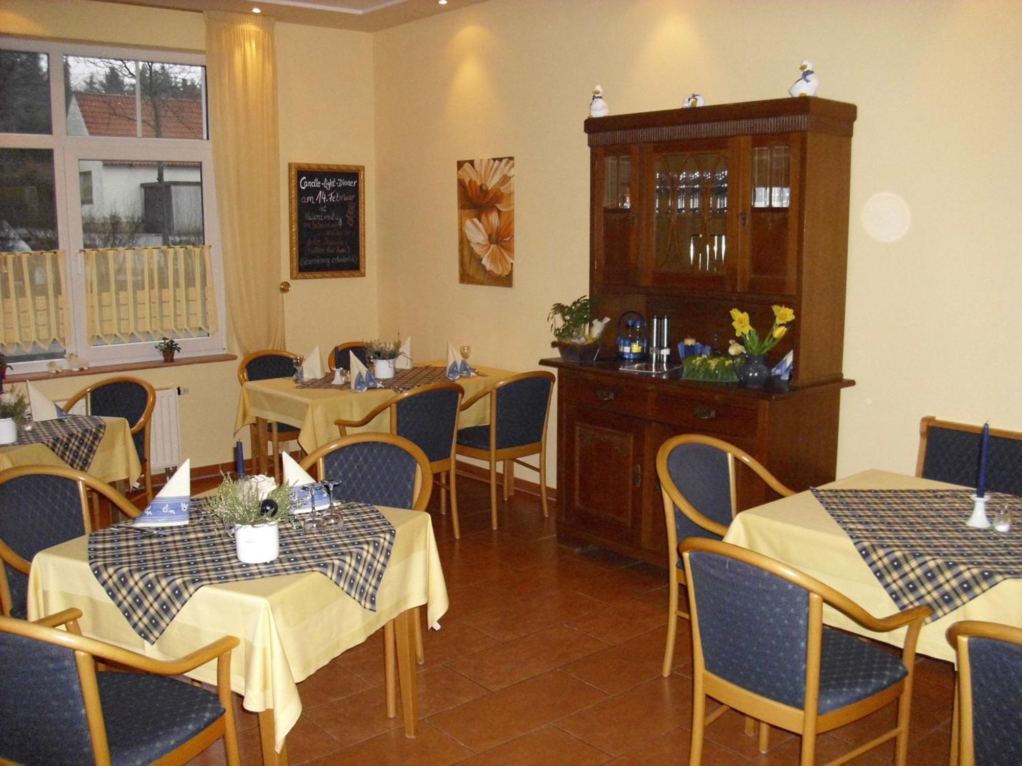 Hotel Bueraner Hof Melle Bagian luar foto