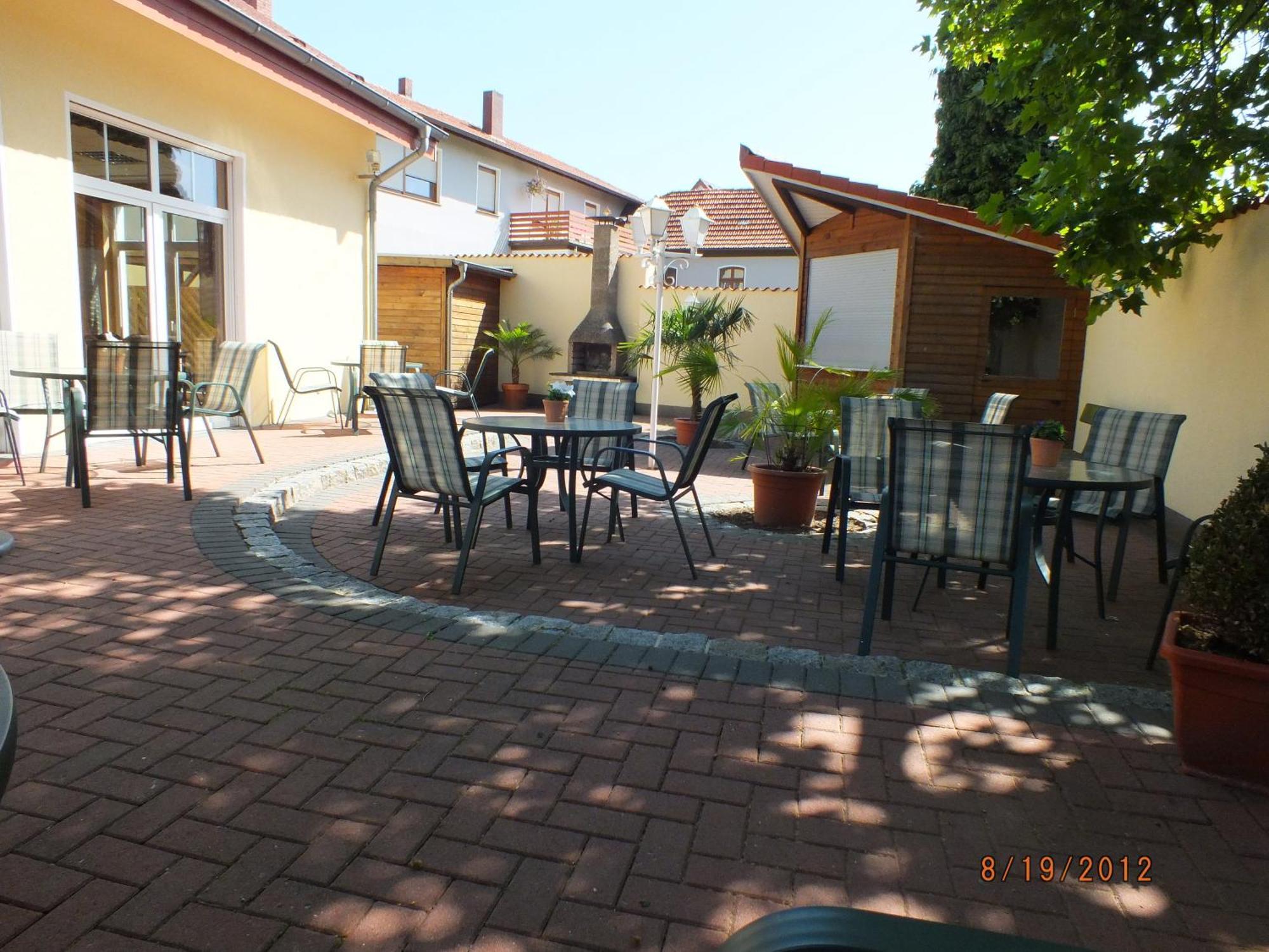Hotel Bueraner Hof Melle Bagian luar foto